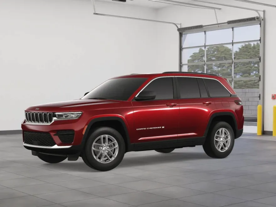 2025 Jeep Grand Cherokee Laredo photo 1