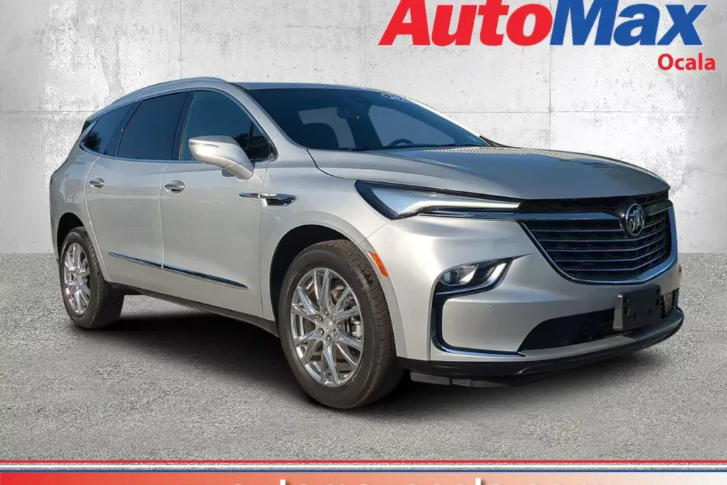 2022 Buick Enclave Essence photo 1