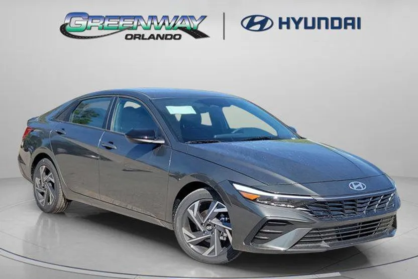 2025 Hyundai Elantra SEL Sport photo 1