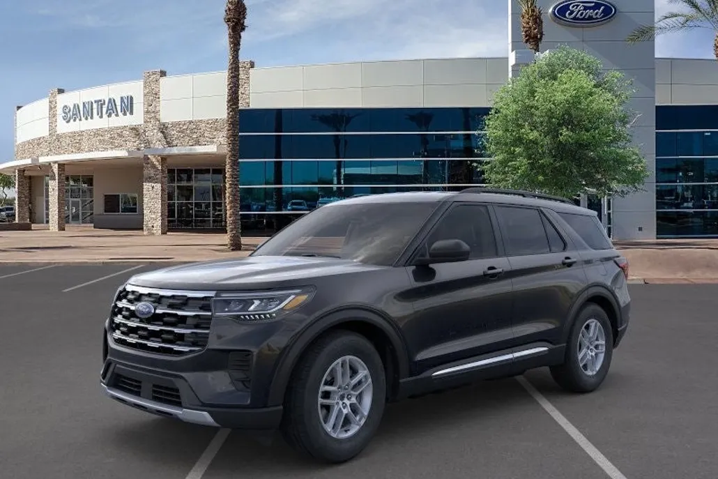 2025 Ford Explorer photo 1