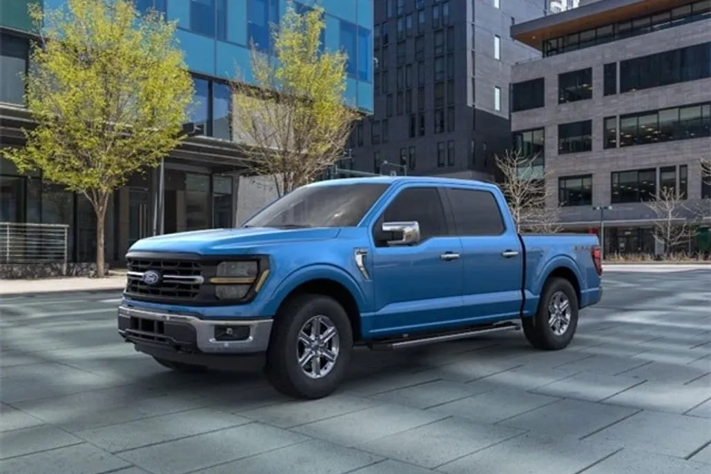 2025 Ford F-150 XLT photo 1
