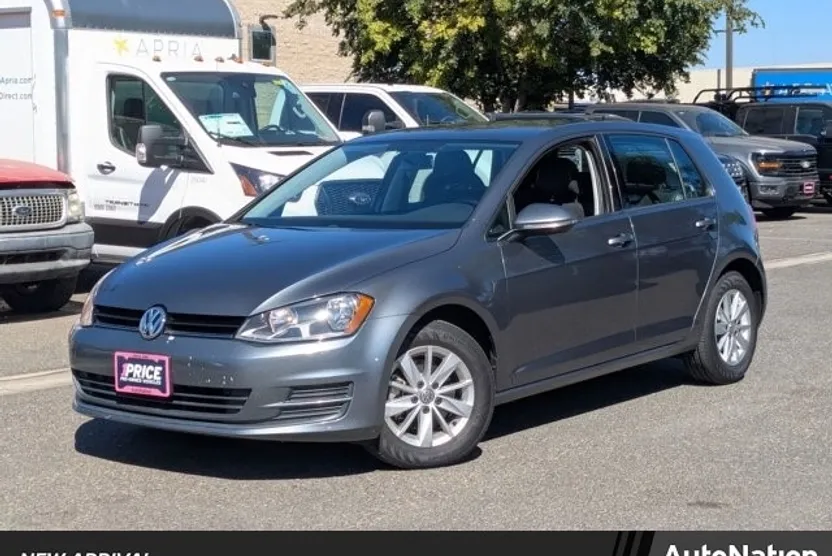 2015 Volkswagen Golf TSI S photo 1