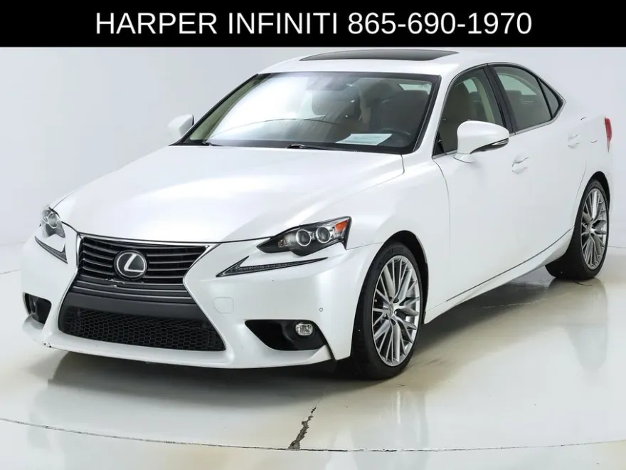 2016 Lexus IS 200t photo 1