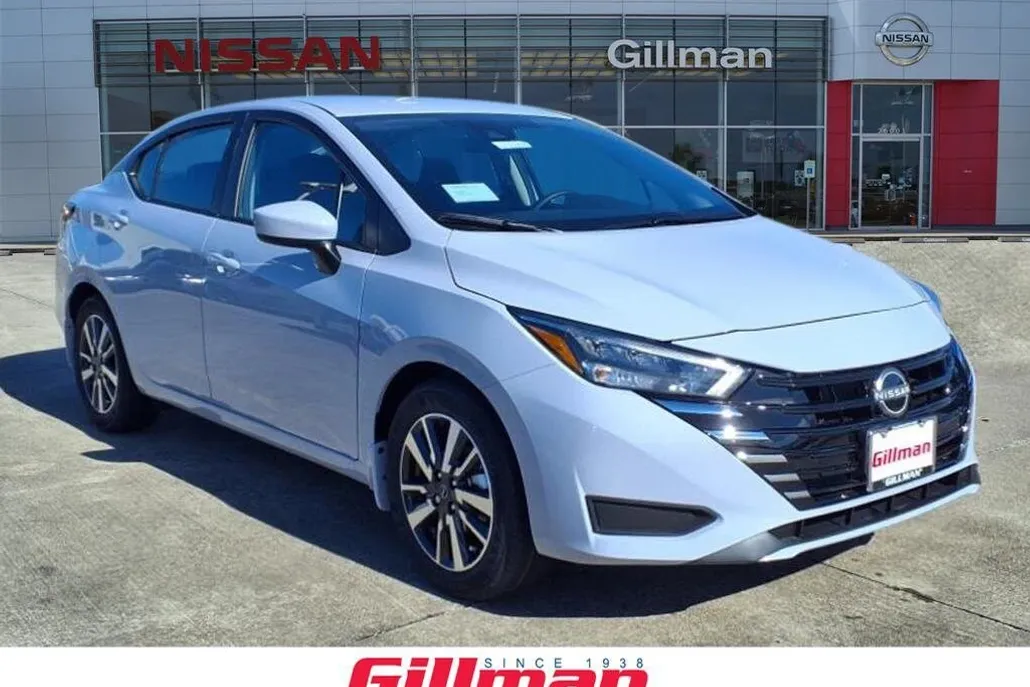 2025 Nissan Versa 1.6 SV photo 1