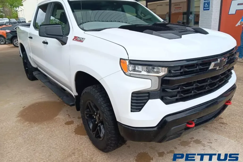2023 Chevrolet Silverado 1500 LT Trail Boss photo 1