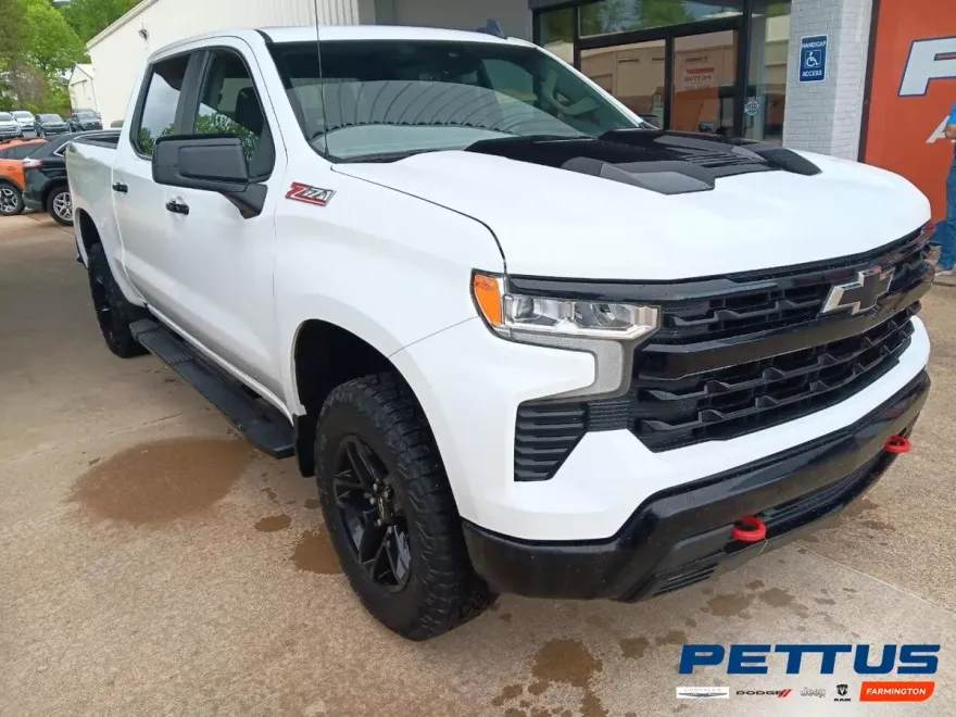 2023 Chevrolet Silverado 1500 LT Trail Boss photo 1