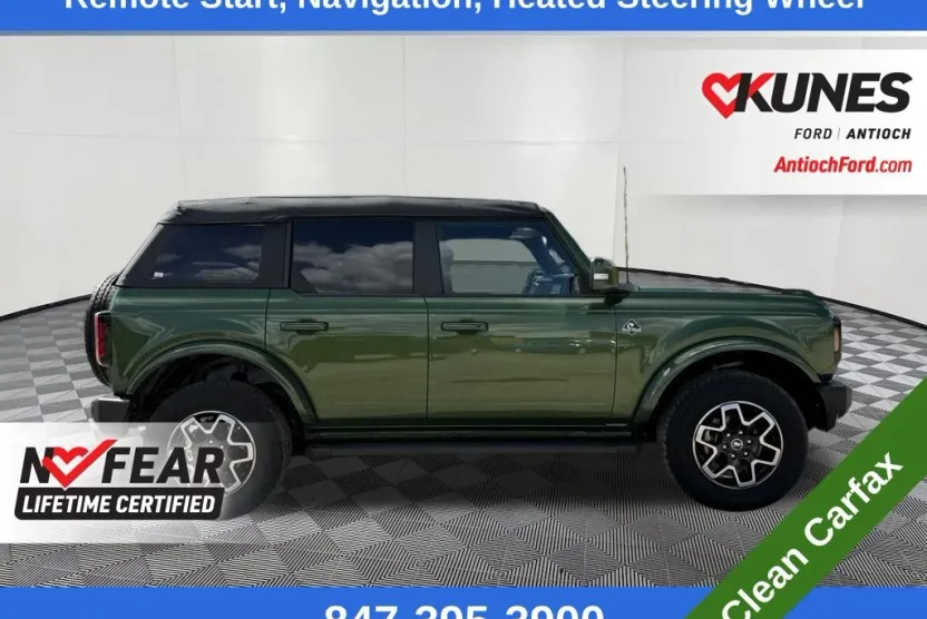 2022 Ford Bronco Outer Banks photo 1