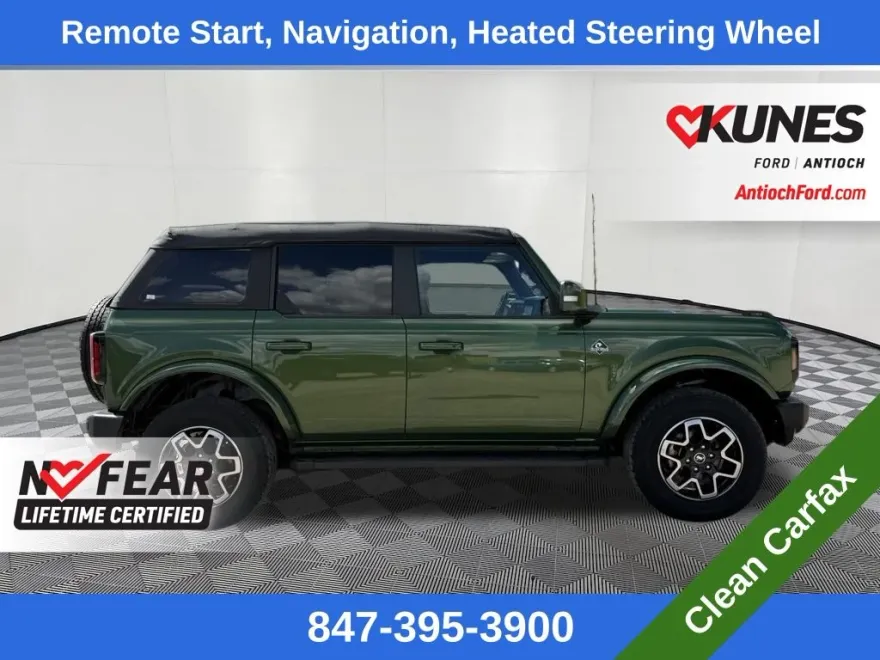 2022 Ford Bronco Outer Banks photo 1