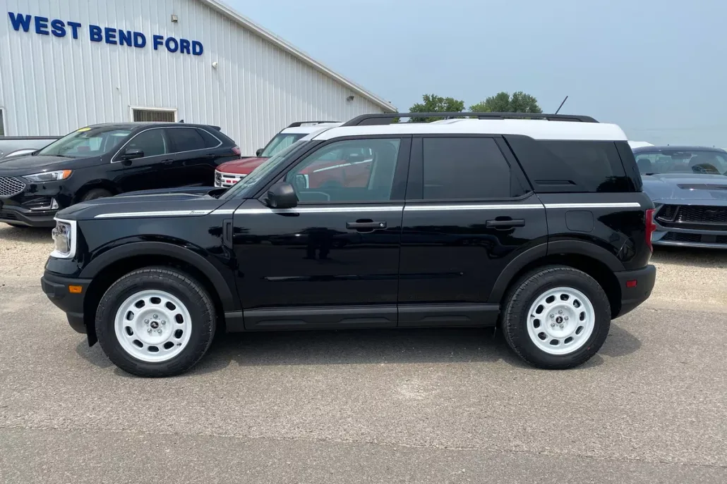 2024 Ford Bronco Sport Heritage photo 1