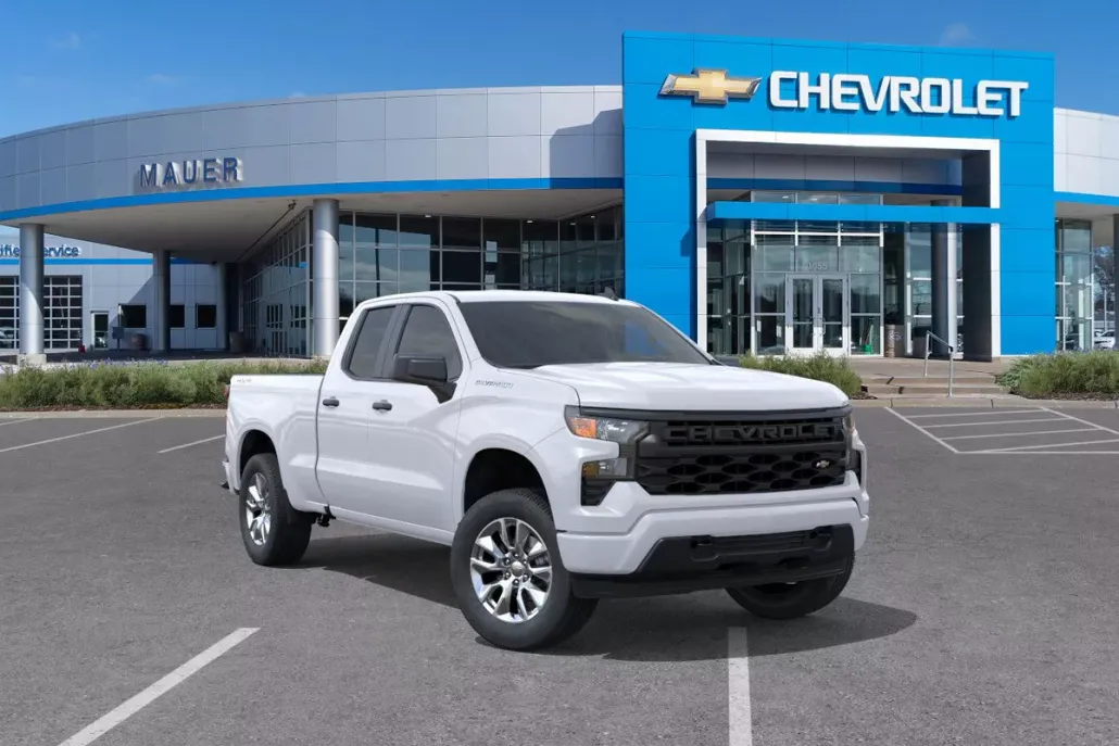 2025 Chevrolet Silverado 1500 Custom photo 1