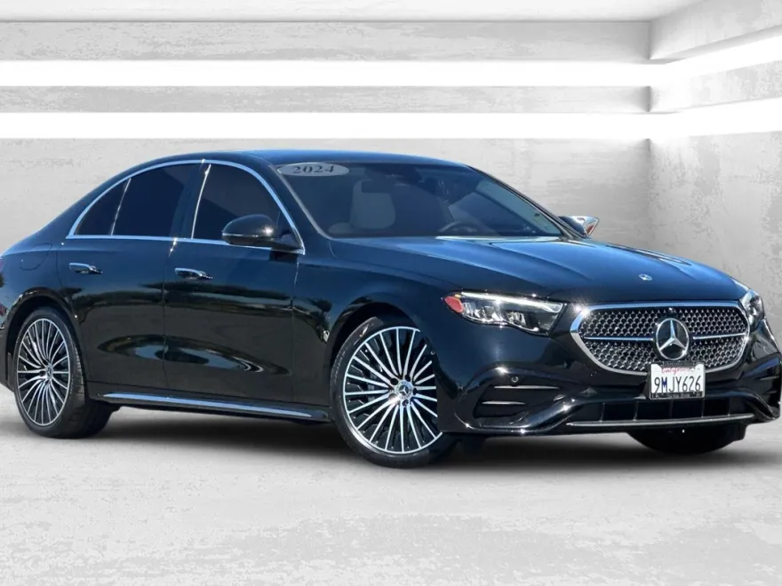 2024 Mercedes Benz E 450 4MATIC photo 1