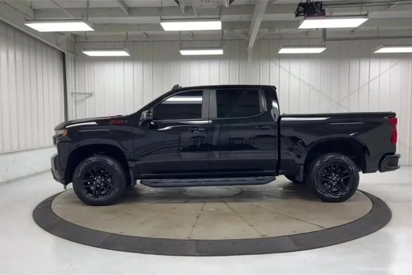 2020 Chevrolet Silverado 1500 RST photo 1
