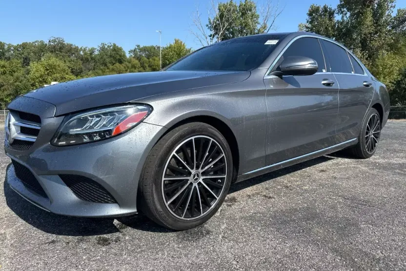 2021 Mercedes Benz C 300 photo 1