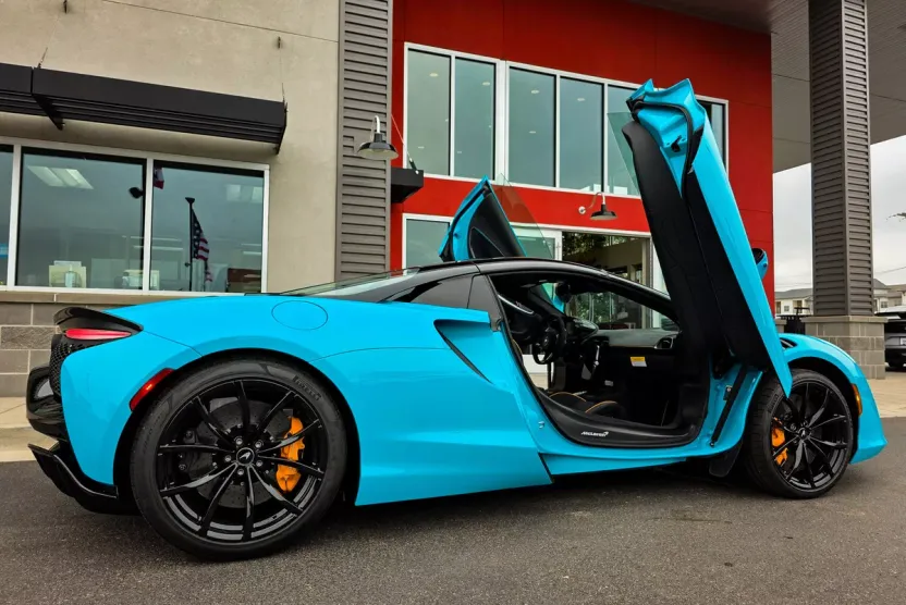 2025 Mclaren ARTURA Spider photo 1