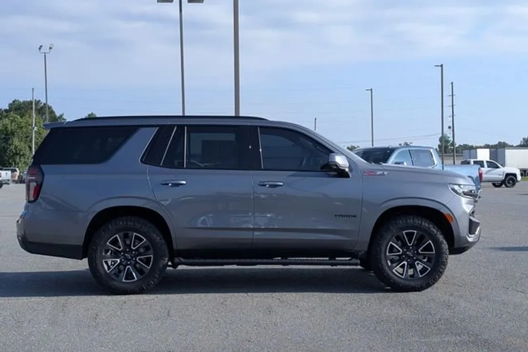 2021 Chevrolet Tahoe Z71 photo 1