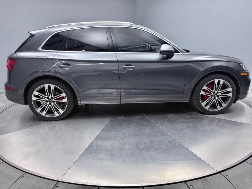 2018 Audi SQ5 Premium Plus photo 1