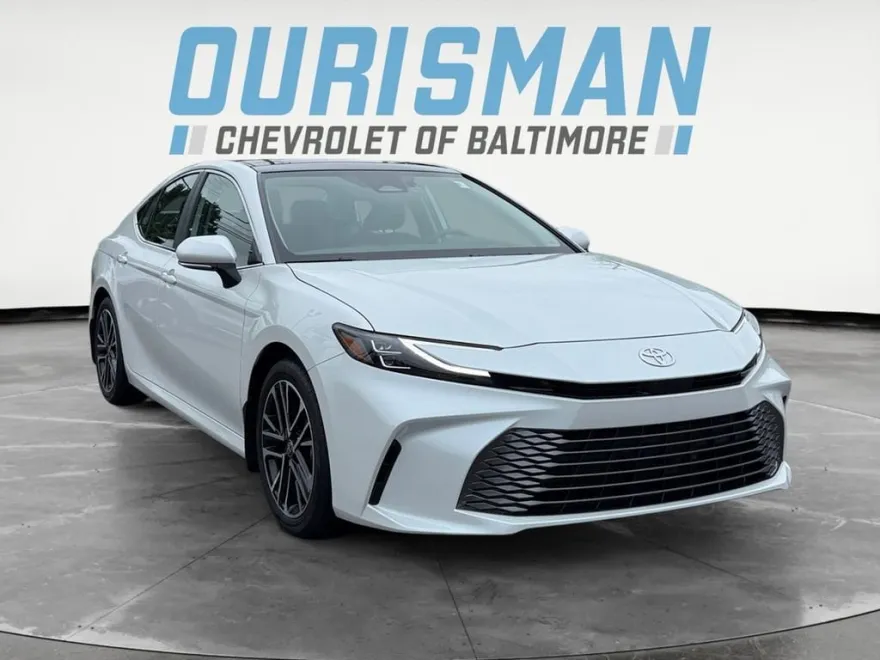 2025 Toyota Camry XLE photo 1