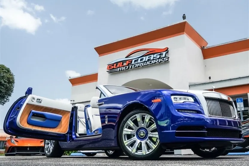 2019 Rolls Royce Dawn photo 1