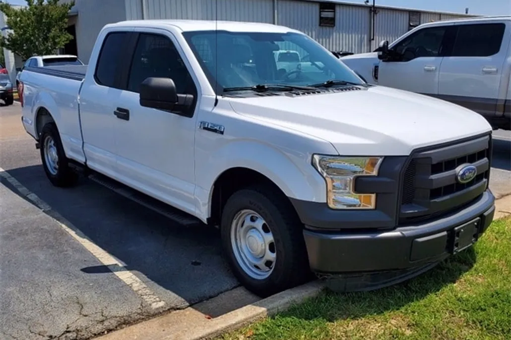 2016 Ford F-150 XL photo 1