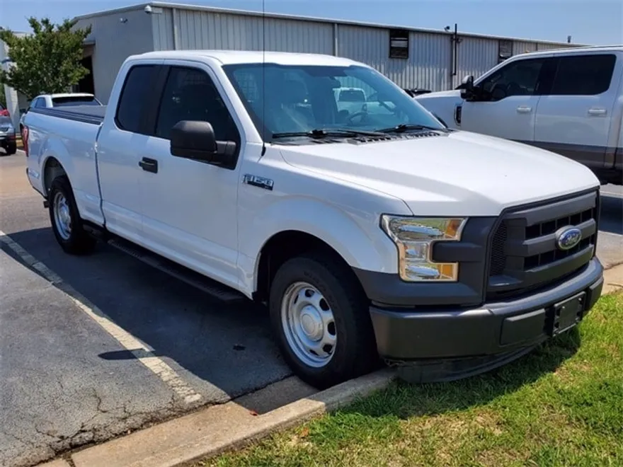 2016 Ford F-150 XL photo 1