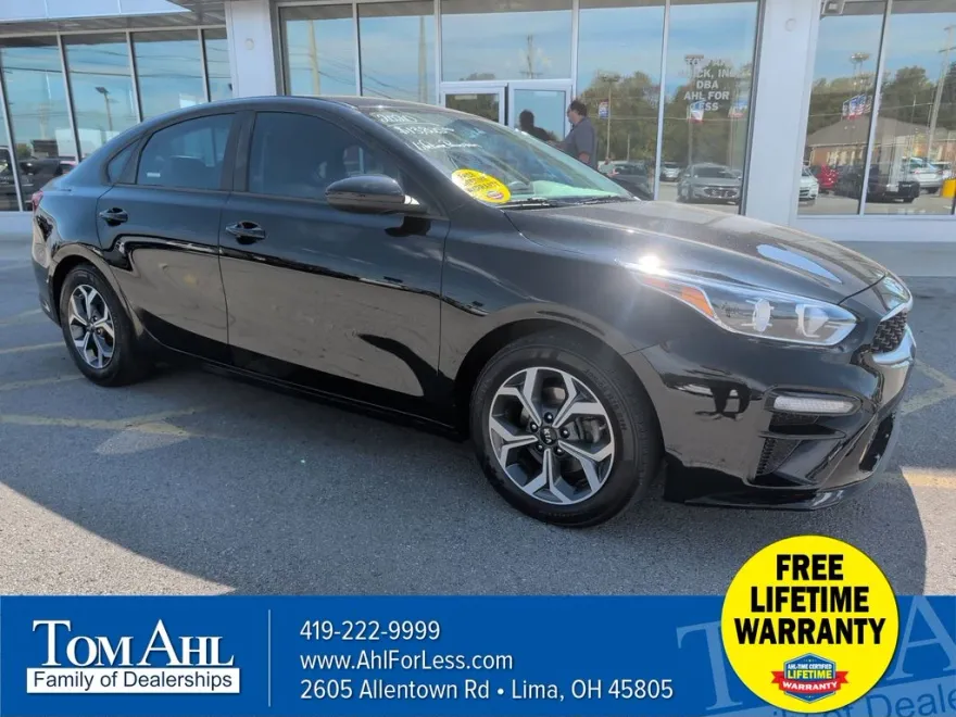 2020 Kia Forte LXS photo 1