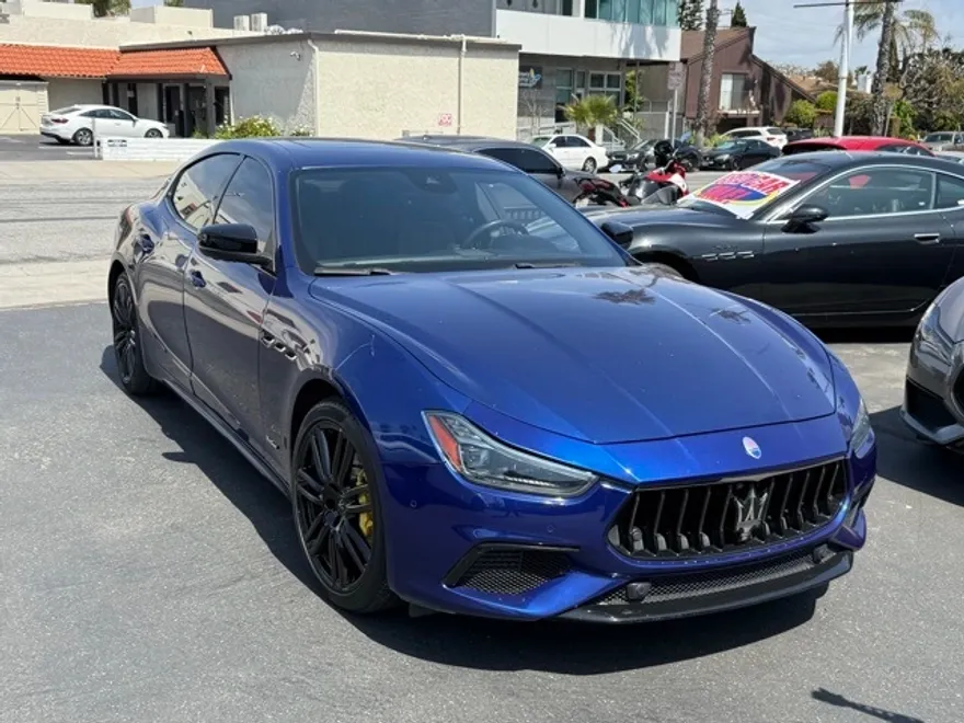 2021 Maserati Ghibli GranSport photo 1