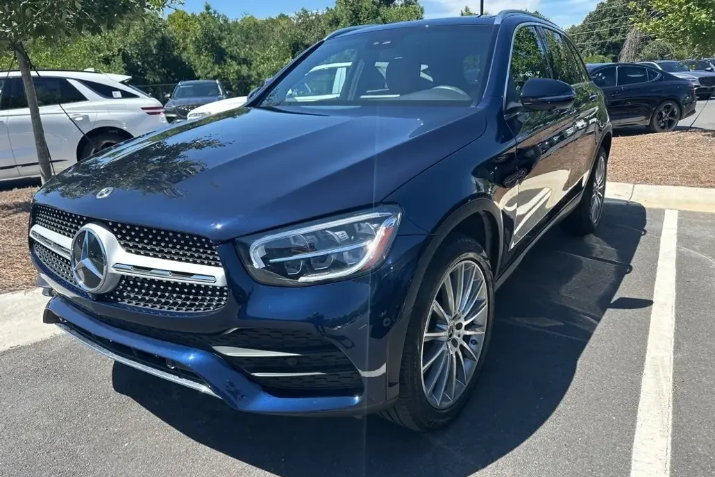 2022 Mercedes Benz GLC 300 photo 1