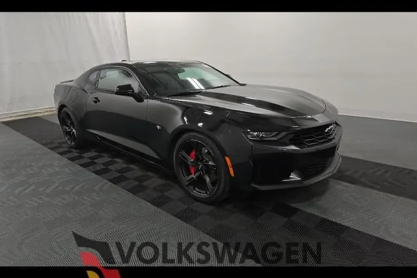 2022 Chevrolet Camaro 1LS 1LT photo 1