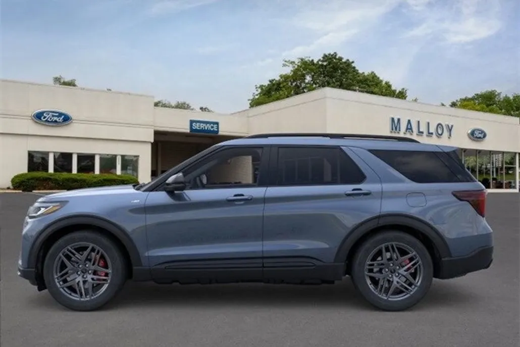 2025 Ford Explorer ST-Line photo 1