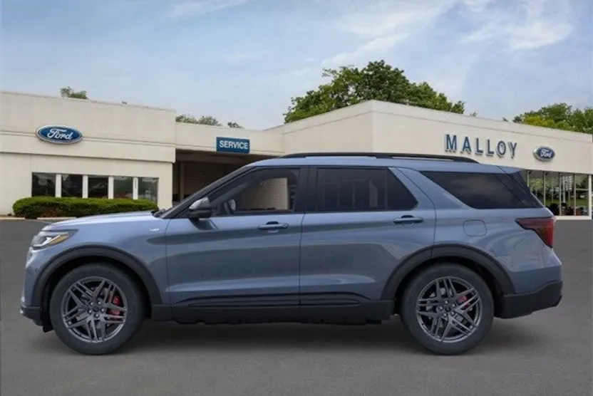 2025 Ford Explorer ST-Line photo 1