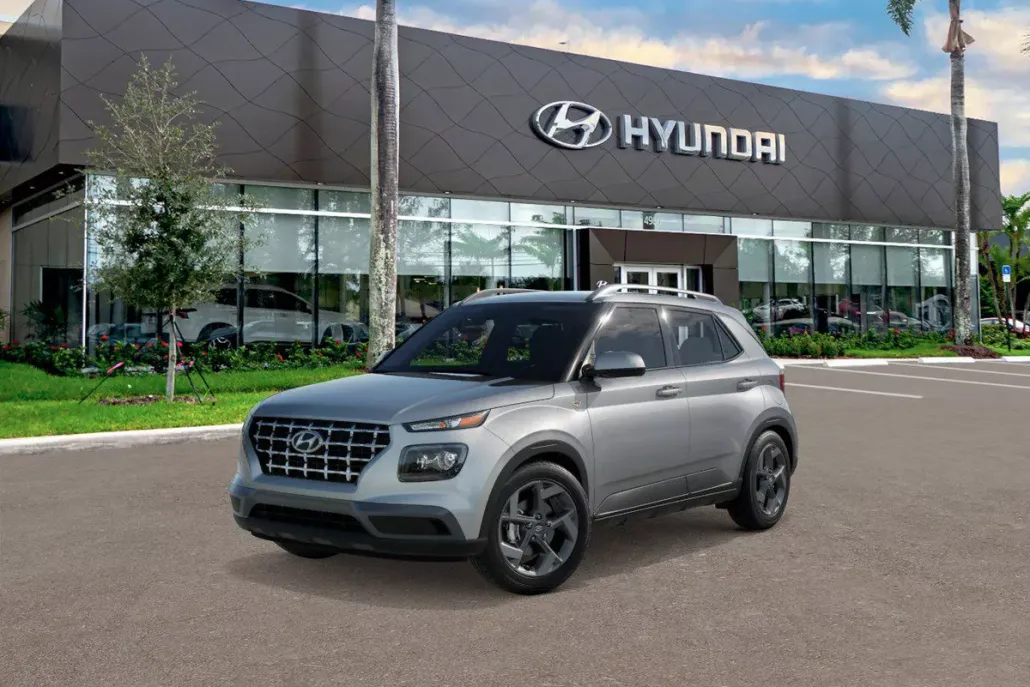 2025 Hyundai Venue SEL photo 1