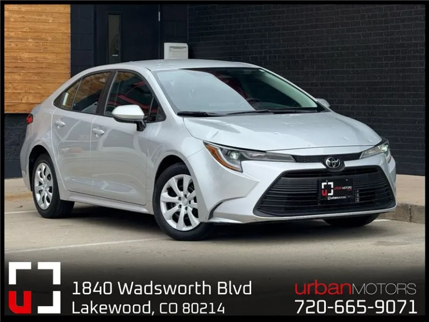 2024 Toyota Corolla LE photo 1