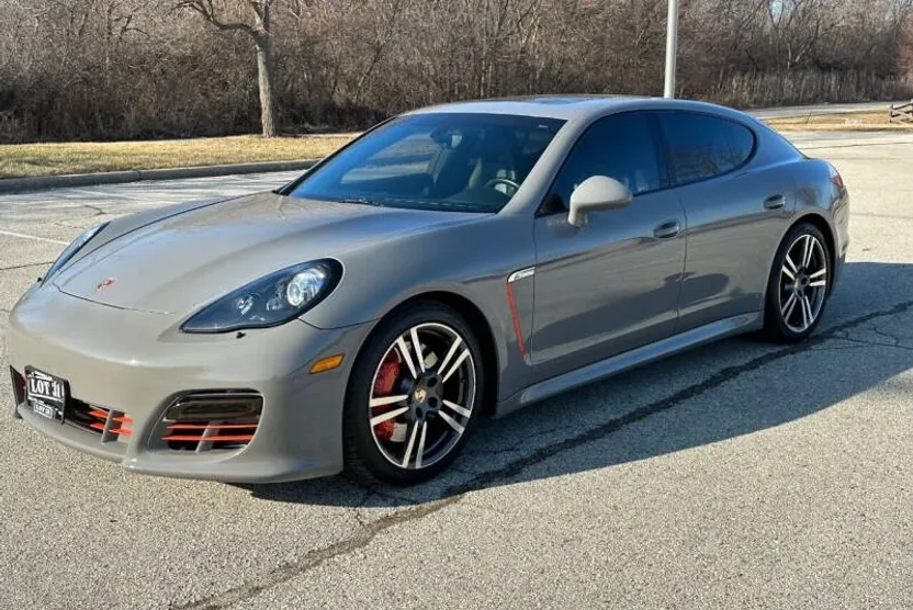 2013 Porsche Panamera GTS photo 1