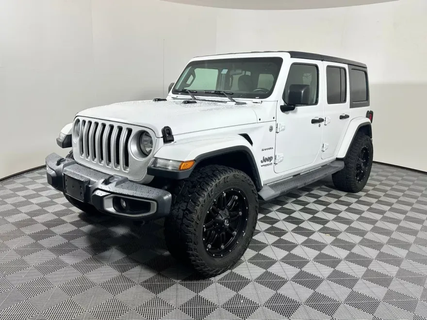 2019 Jeep Wrangler Unlimited Sahara photo 1