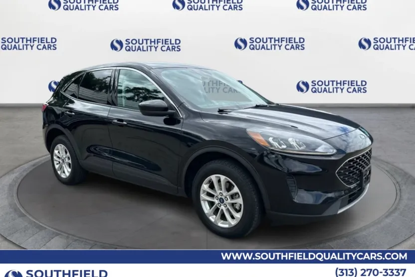 2021 Ford Escape SE Hybrid photo 1