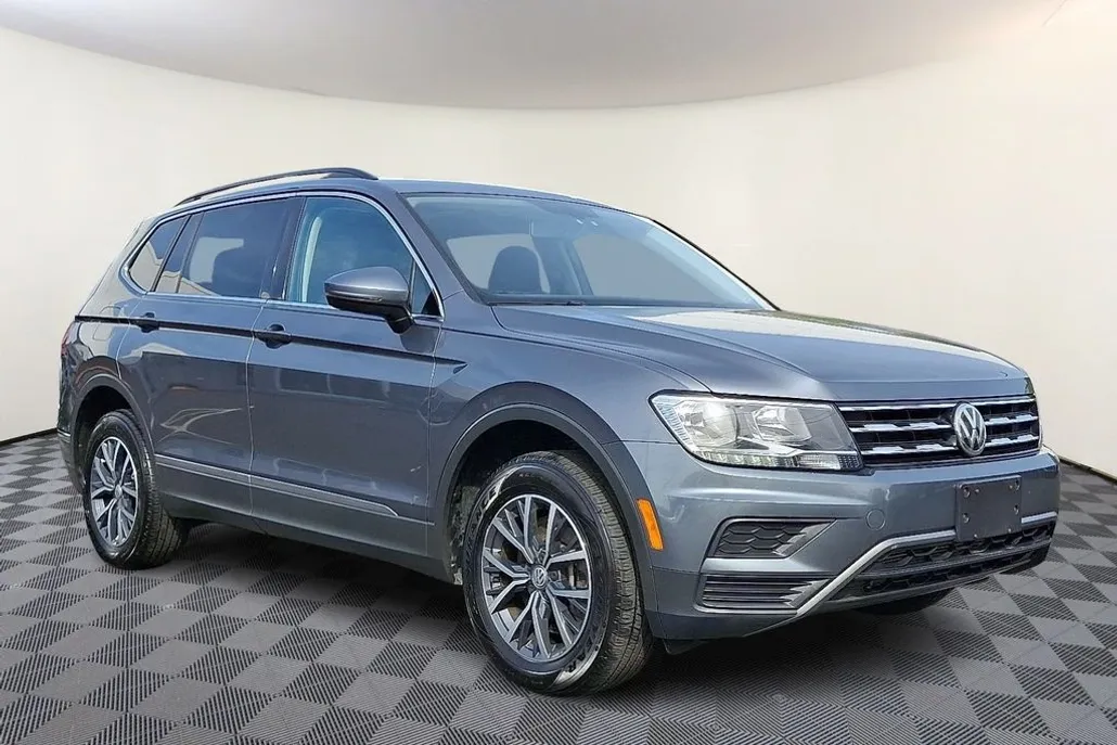 2020 Volkswagen Tiguan SE photo 1