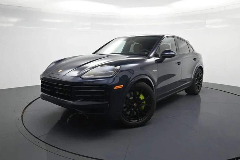 2026 Porsche Cayenne S E-Hybrid Coupe photo 1
