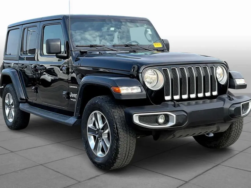 2019 Jeep Wrangler Unlimited Sahara photo 1