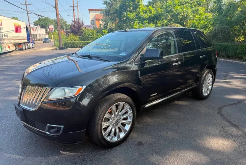2011 Lincoln MKX photo 1