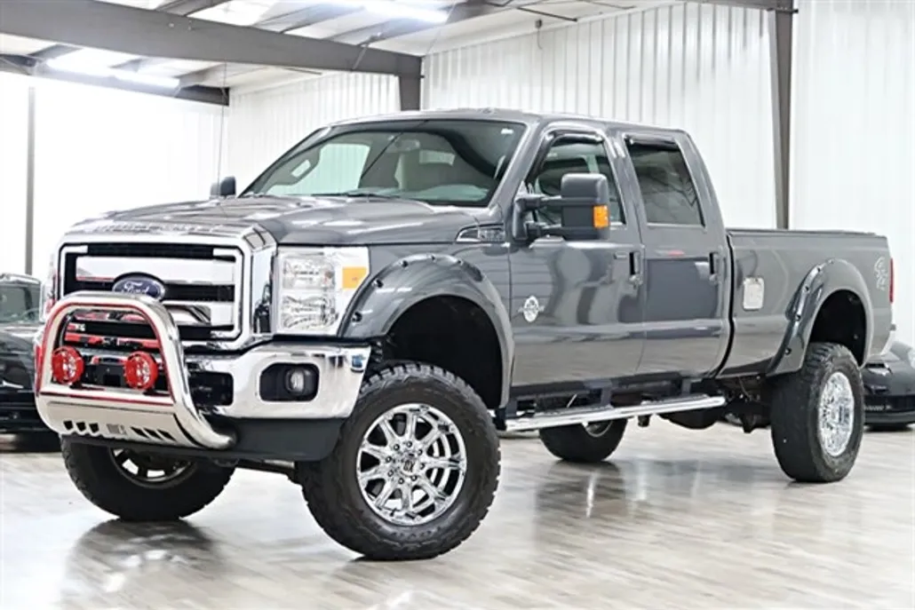 2015 Ford F-350 Lariat photo 1