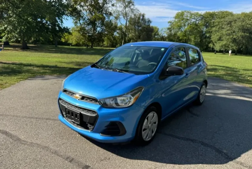2017 Chevrolet Spark LS photo 1
