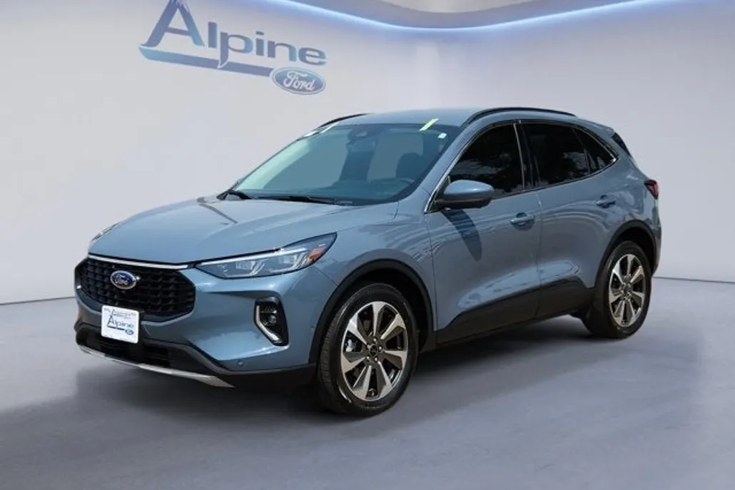 2023 Ford Escape Hybrid Platinum photo 1