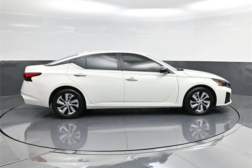 2025 Nissan Altima 2.5 S photo 1