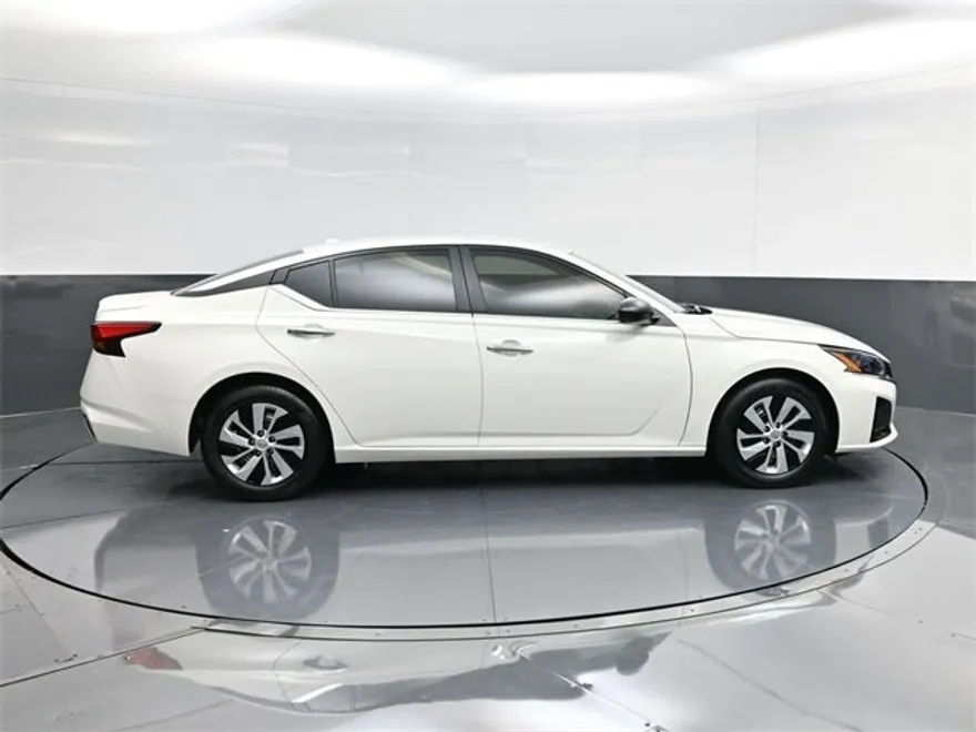 2025 Nissan Altima 2.5 S photo 1