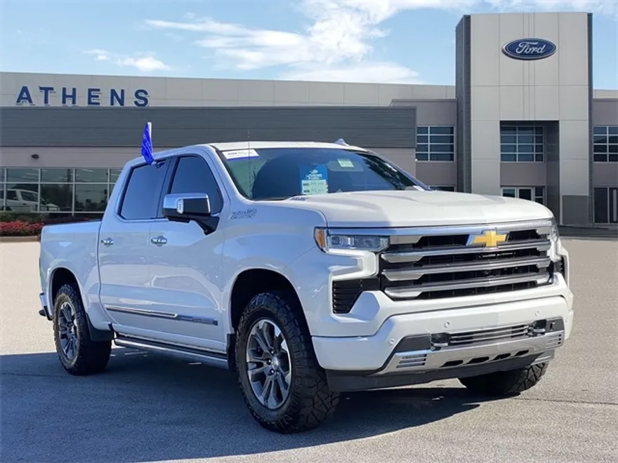 2023 Chevrolet Silverado 1500 High Country photo 1
