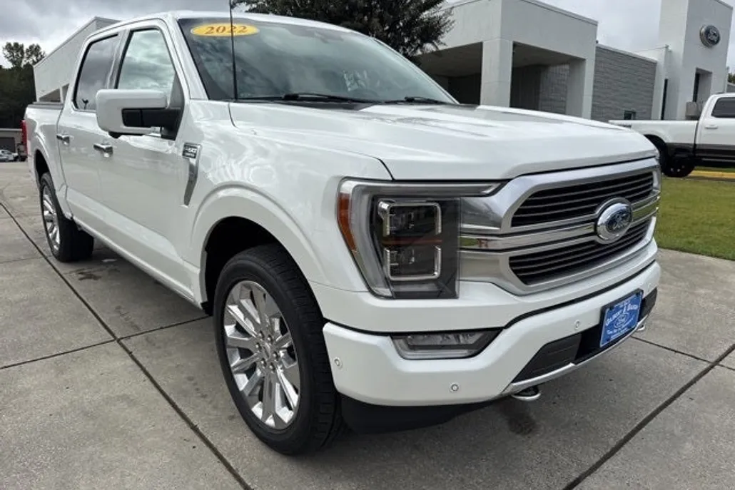 2022 Ford F-150 Limited photo 1