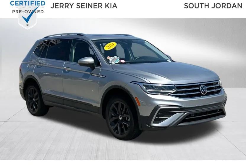 2024 Volkswagen Tiguan SE photo 1