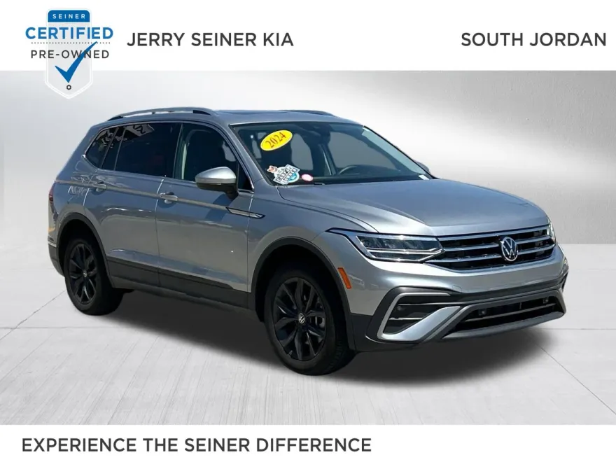 2024 Volkswagen Tiguan SE photo 1