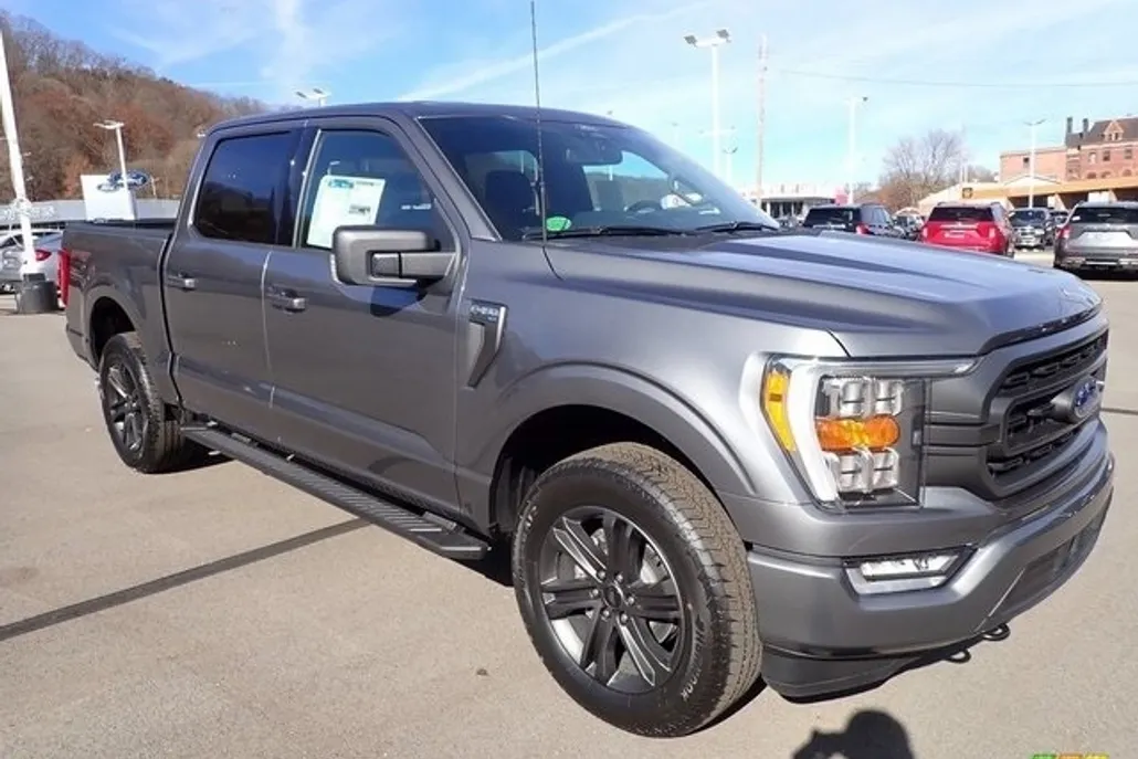 2022 Ford F-150 XLT photo 1