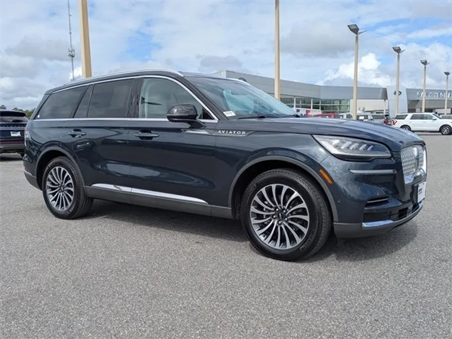 2022 Lincoln Aviator Reserve photo 1
